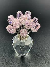 Traditional japanese geisha in fully faceted clear crystal with matte crystal flower with rose crystal. Swarovski Crystal A Dozen Pink Roses 7485 000 001 Mib Coa Retired Swarovski Swarovski Crystals Swarovski Crystals