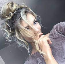 Top 20 Best Curly Hairstyles For Girls Koees Blog Hair Styles Curly Hair Styles Long Hair Styles