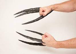 Pin By Jaylen On Costume Characters In 2021 Wolverine Claws Wolverine Bone Claws Hand Sculpted