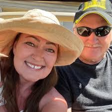 Jerry Hunt's Instagram, Twitter & Facebook