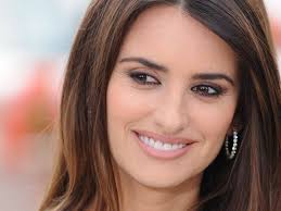 Gorgeous Hollywood Actresses With Big Noses Fashionterest Penelope Cruz Big Nose Beauty Models With Big Noses