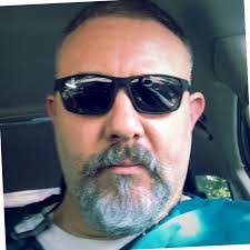 Carl Martens's Instagram, Twitter & Facebook