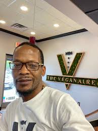 Ribbon Cutting Sir Vegaani