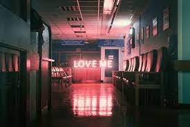 The 1975 Drake And Burgess Johnson Create Neon Signs For The Manchester Band Neon Signs Neon Lighting Neon