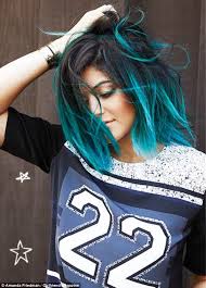 Kylie Jenner Rocks Edgy Blue Ombre For Girlfriend Cover Hair Styles Short Hair Color Blue Hair