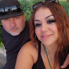 Looking for the guy that does customized tumblers. I think his name was  Jeff maybe???