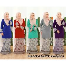 Selain baju melayu dan kurung, malaysia memiliki beberapa pakaian tradisional lainnya, yaitu: 35 Ide Jenis Kain Baju Kurung Moden Kelly Lilmer