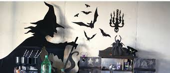 Sift through these halloween decoration themes to style your bedroom, living room, patio, front porch, entryway or staircase with! Throw A Crafty Witch Themed Halloween Party Fun365