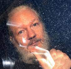 The washington post reports that. Wikileaks Grunder Assange Muss Im Gefangnis Bleiben Londoner Gericht Lehnt Kaution Ab Welt
