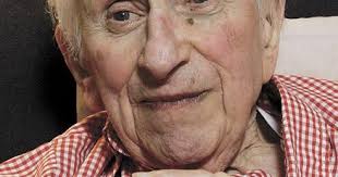 Author, activist Studs Terkel dies at 96