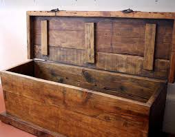 Grand Coffre De Rangement En Pin Ancien Mobilier Authentique Mexicain Coffre Coffre De Rangement Coffre En Bois