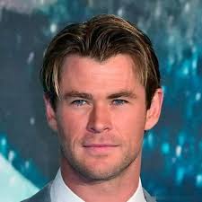 De hecho, podéis elegir un corte como el que vemos en la imagen, es durante los primeros dos años de edad un bebé tiene muy poco pelo, así que es bastante comprensible que algunos padres quieran recortar. Cortes De Cabello Para Hombre De Los Anos 90 2021