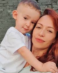 Melisa Larsen's Instagram, Twitter & Facebook