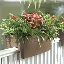The outdoor railing planter set is made of wicker with a pe lining, which extrudes a rustic and traditional charm. Self Watering Railing Planter Tools Accessories Veseys