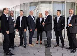 Ihr anprechpartner rund um die immobilie! Robert Decker Immobilien Dorfen Makler Bautrager Erschliessungstrager