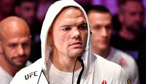 Anthony Smith's Honest Quote About MMA Fans: "You get to a certain level,  then they hate you"