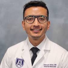 Augusta Casey's Instagram, Twitter & Facebook