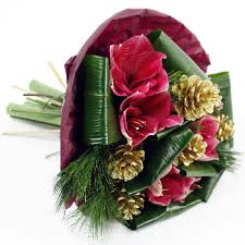 Festive bouquets, bunches and stems. Classic Christmas Flower Bouquet Christmas Flowers London Uk Delivery