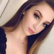 Lisa Jaber (@lisajaber_)