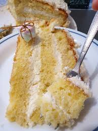 Genoise Moelleuse Fourree A La Creme De Coco Recette Genoise Moelleuse Creme Pour Gateau Recette Gateau Genoise