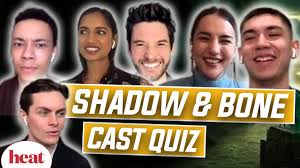 Shadow and bone stars starring jessie mei li as alina starkov, archie renaux as malyen oretsev, freddy carter as george clooney and julianna margulies joined the cast of 'er' for a virtual reunion more that 20 years after the two. Wow Is That True Shadow Bone Cast See How Well They Know Each Other Youtube