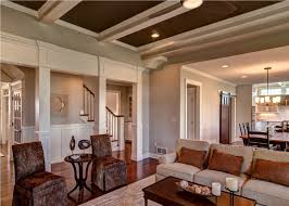 Traditional tray ceilings will feature crown molding around the edge of the ceiling and at each recess. Hausratversicherungkosten Charming Living Room Tray Ceiling Designs In Collection 5222