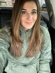 Cindy Efird's Instagram, Twitter & Facebook