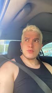 Abraham Zarate (@arriabraham)