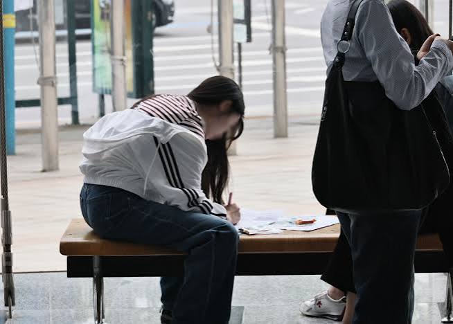 Labor reform must give young workers a fair chance | The DONG-A ILBO