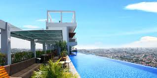 Keren 6 Hotel Di Semarang Ini Punya Infinity Pool Lho
