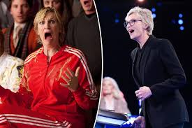 Sue Sylvester's Back! Jane Lynch Reunites with 'Glee' Cast! - Imagen principal del artículo