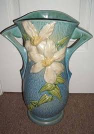 Roseville Pottery Identification And Price Guide Roseville Pottery Pottery Art Vintage Art Glass