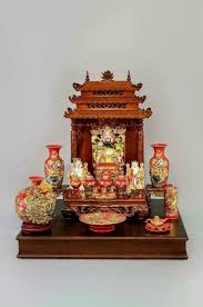 Hướng dẫn sắp xếp bàn thờ thần tài ...