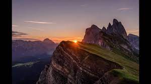 Unsere wetterkameras zeigen das gegenwärtige wetter sowie die bedingungen vor ort. Vblog Sonnenaufgang Dolomiten An Seceda Und Geislergruppe Youtube