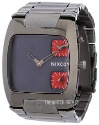 A clean, but bold subdial face design with varying dimension depending on how the light hits it. A060131 00 Nixon The Banks Thewatchagency