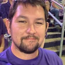 Duane Dunn's Instagram, Twitter & Facebook