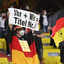 Flagge deutschlands) is a tricolour consisting of three equal horizontal bands displaying the national colours of germany: Aofrxtvn0mulpm