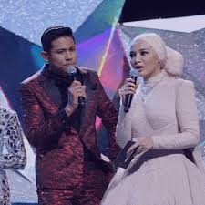 Anugerah meletop era 2020 akan berlangsung pada 12 april 2020, di axiata arena dan lebih menarik, siaran ini juga akan disiarkan buat pertama kali dalam format resolusi kualiti 4k uhd! Senarai Keputusan Pemenang Ame2019 Anugerah Meletop Era 2019 Miss Viral Tv Info Artis Malaysia