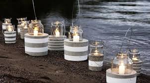 Interessante Gartengestaltung Mit Hausgemachten Laternen Aus Beton Und Granit Beton Gartengestaltung G In 2020 Concrete Garden Diy Garden Decor Diy Garden Projects