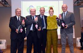 Banca di credito cooperativo di carate brianza (bcc di carate brianza) società cooperativa banca aderente al gruppo bancario cooperativo iccrea sede legale: Giro Rosa Iccrea L 8 Luglio Tappa A Carate Brianza Prima Monza