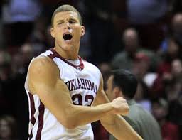 Detroit pistons'ın, blake griffin ile kontratını ödeyip serbest bırakma üzerine anlaştığı ve brooklyn nets'in kendisini kadroya katabileceği bildirildi. Ou S Blake Griffin Headed To Nba