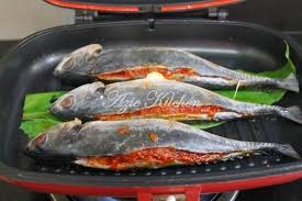 Azie Kitchen Ikan Cencaru Bakar Bersumbat Sambal Sambal Recipe Sambal Fish Recipes