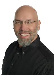 Ed Marsh creates content and community