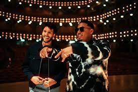 Todo lo que myke towers hace es fuera de este mundo por. Sebastian Yatra Teams Up With Myke Towers For New Urban Single Pareja Del Ano Beyond The Stage Magazine