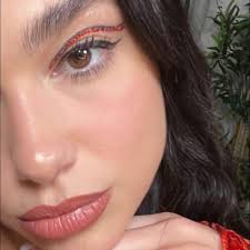 Honey 💖 I need you to promise me that you will never break my heart 💔😪 I  love you so much 💋💝 I can't stop thinking about you 💖💖💖💖 Text me