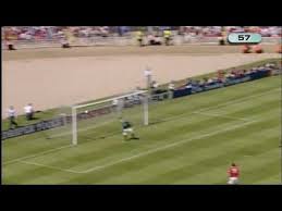 Una pequeña cantidad es destinada a la caridad, mientras que lo demás es para reformar la competición. 07 08 1993 Vs Mu Charity Shield Youtube