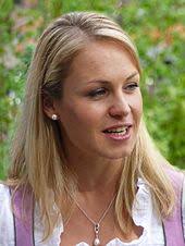 Er wohnt in schwalefeld im upland. Magdalena Neuner Wikipedia