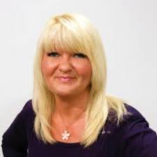 Was this so long ago ? Just a couple of years !! I want my figure and hair  back .... trying my best to diet but so hard with all my meds D x