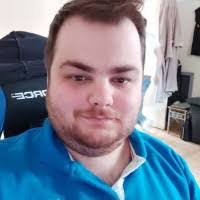 Chris Seth's Instagram, Twitter & Facebook