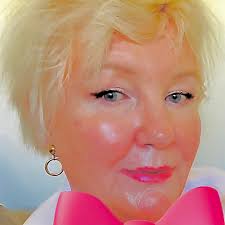 After some digging, I found that the men who were cussing at me outside  Abbey Bar in DeLand weren't simply patrons, but were FRIENDS with the  owner, Steve Evans. It's very telling